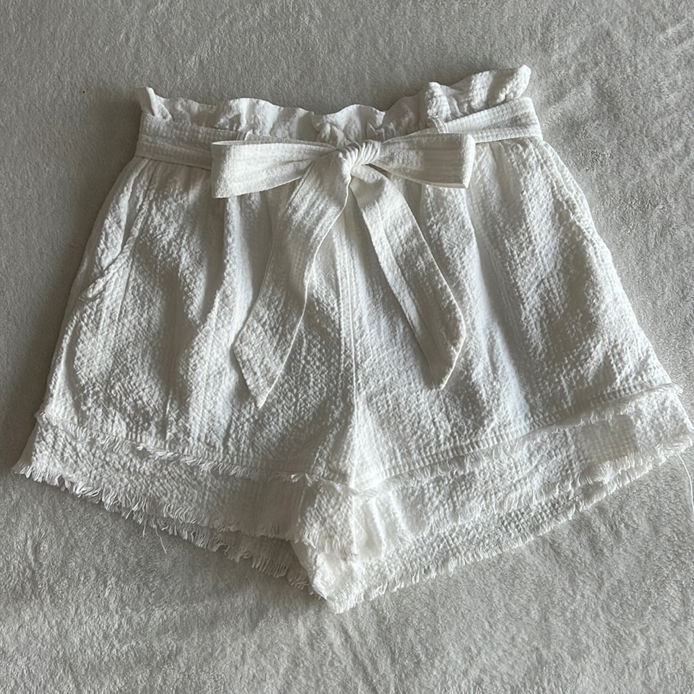 New In White Belted Linen Shorts